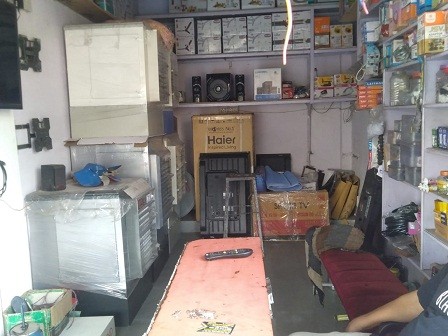 SONI MUSIC AND ELCTRONICS 
