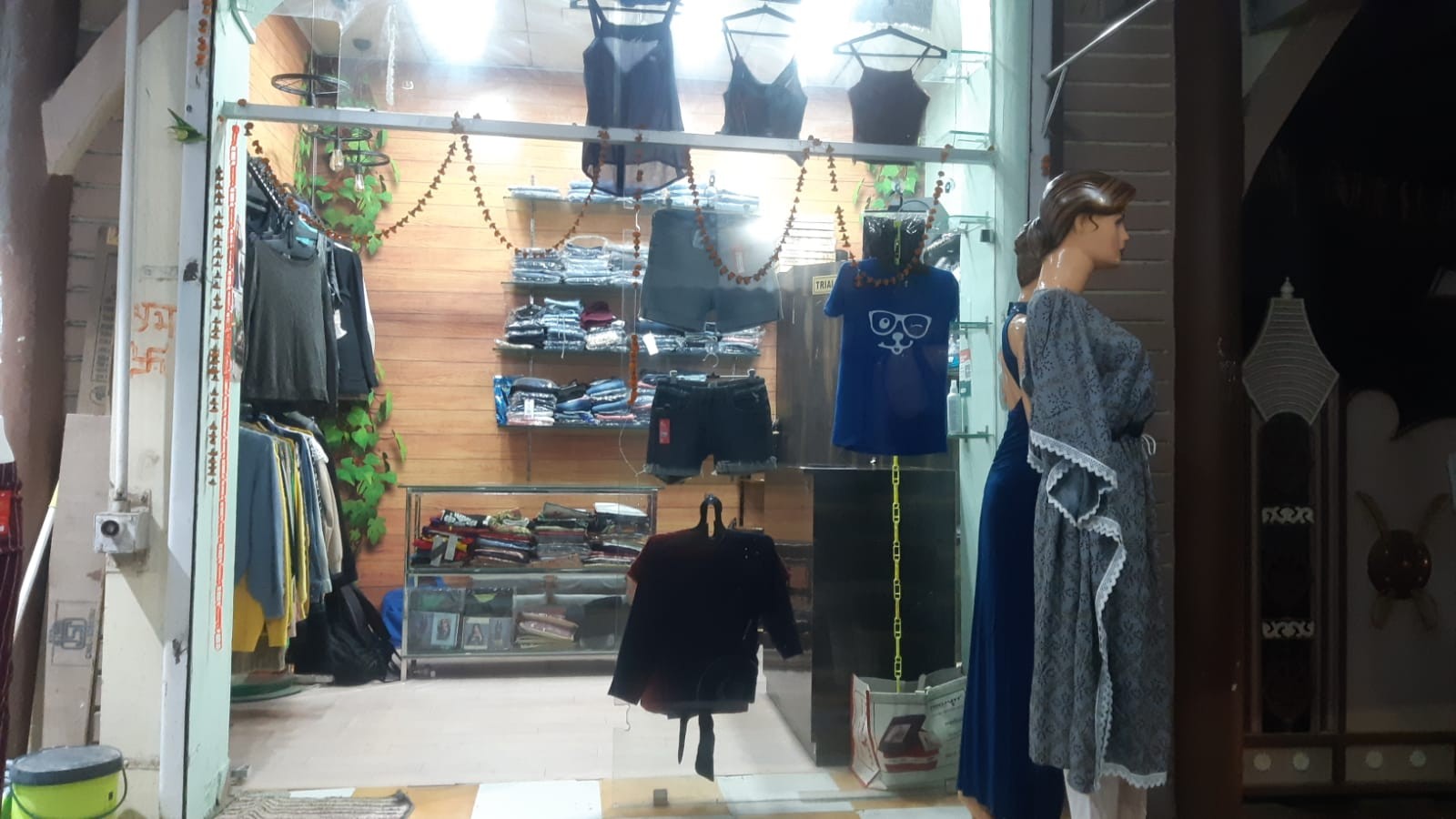 PARTH FASHION HUB 